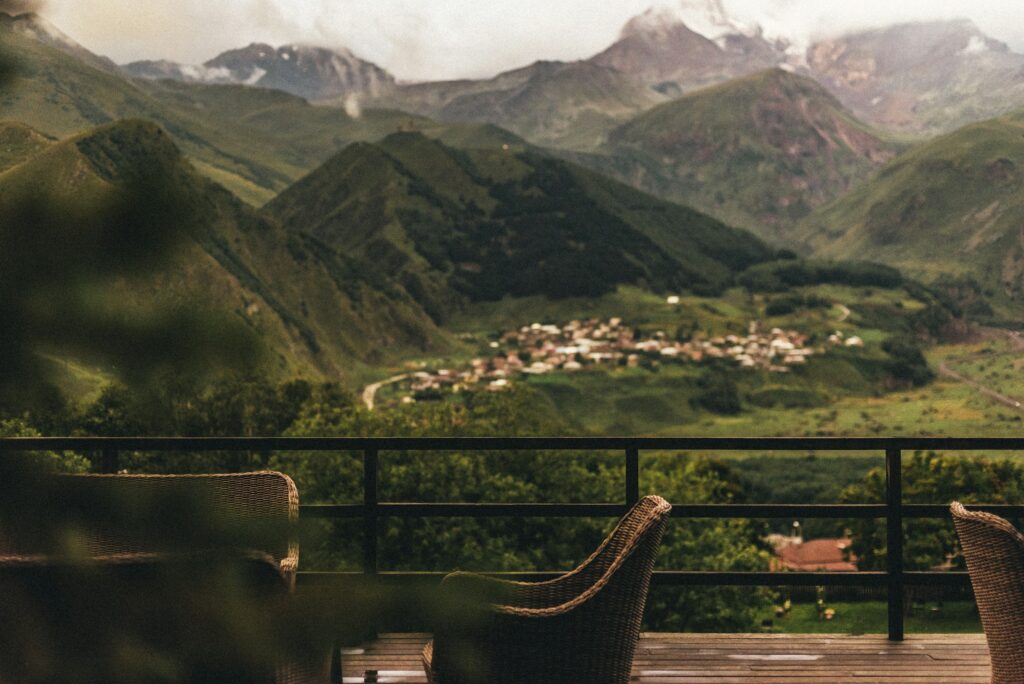 La terrasse face à la vallée
